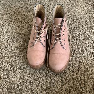 Salmon colored zipper boots